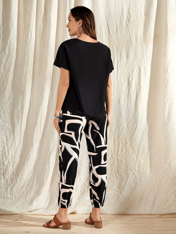 EMERY ROSE Solid Tee & Allover Print Pants