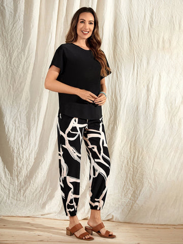 EMERY ROSE Solid Tee & Allover Print Pants