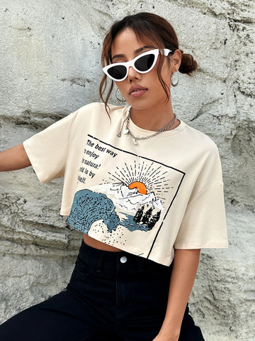 EZwear Wave & Slogan Graphic Crop Tee