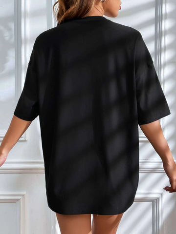 EZwear Building & Slogan Graphic Drop Shoulder Tee