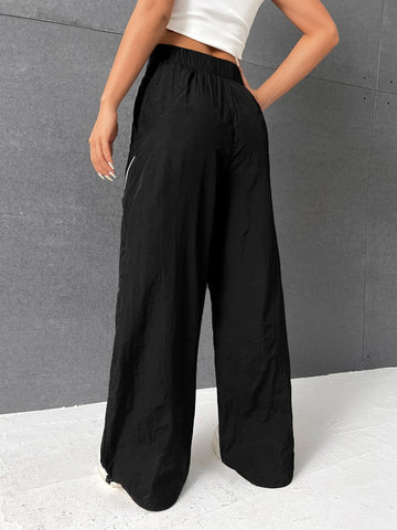 EZwear Letter Graphic Contrast Piping Drawstring Hem Pants