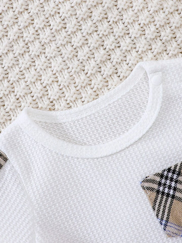Baby Plaid Patched Pocket Waffle Knit Romper & Bib