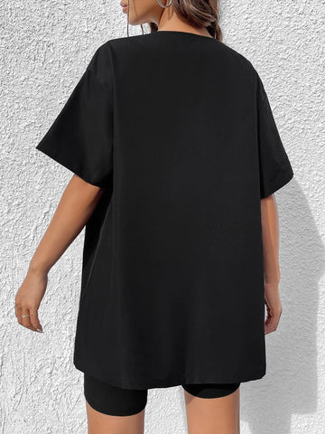 EZwear Skeleton & Letter Graphic Drop Shoulder Shirt