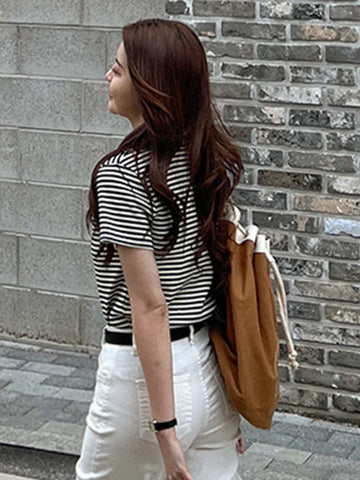 DAZY Striped Print Contrast Binding Tee
