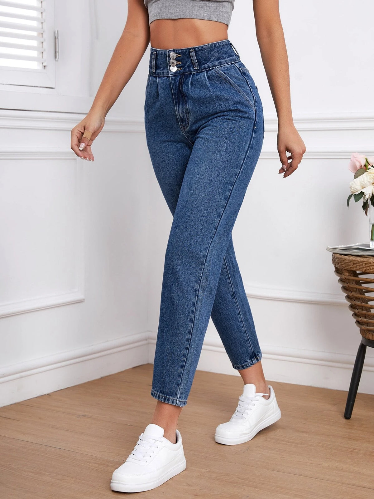Slant Pocket Mom Fit Jeans