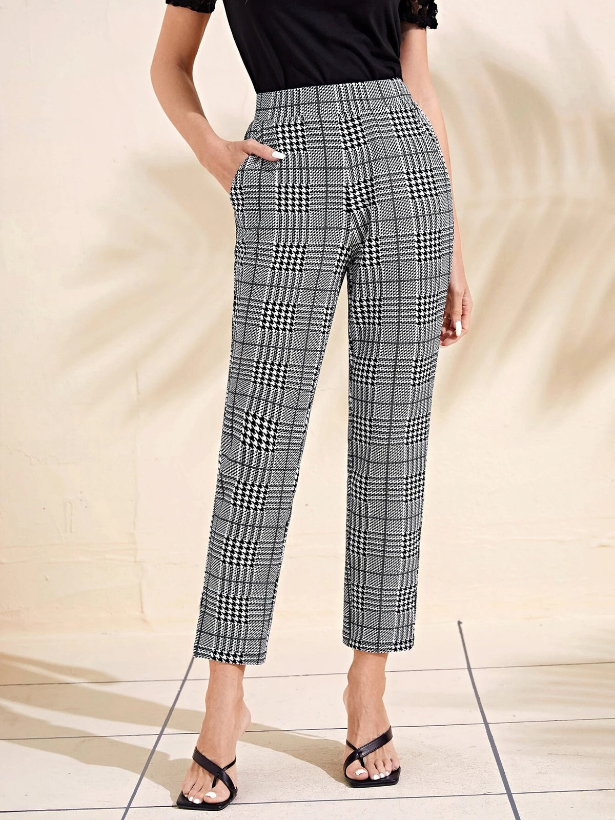 Houndstooth Print Cropped Pants