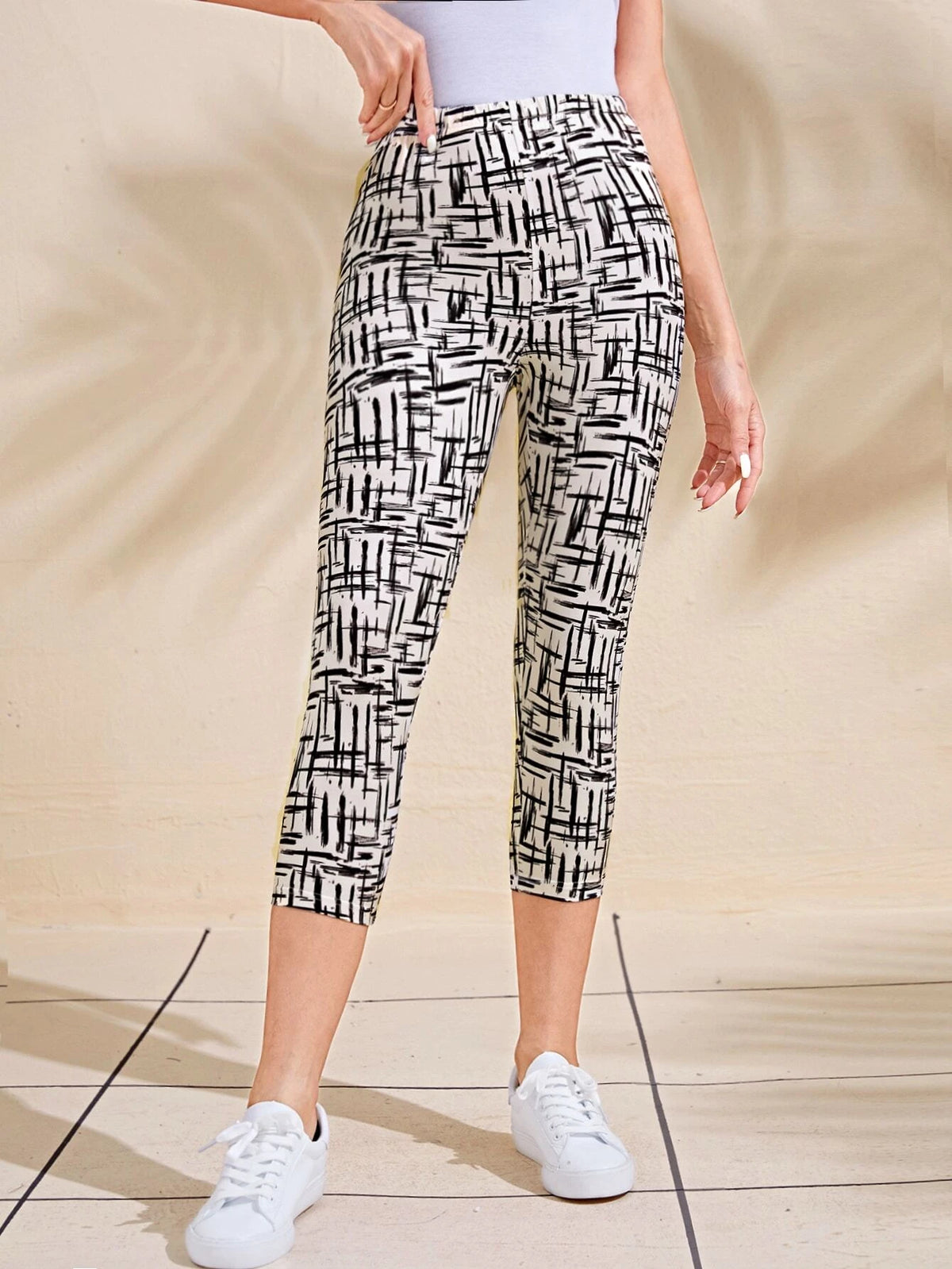 EMERY ROSE High Waist Allover Print Capri Leggings