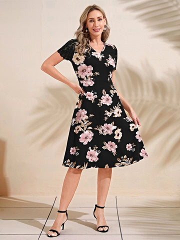 EMERY ROSE Floral Print V Neck Dress