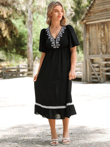EMERY ROSE Embroidery Detail Ruffle Hem Dress