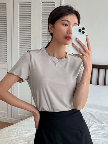 DAZY Top-stitching Lettuce Trim Tee