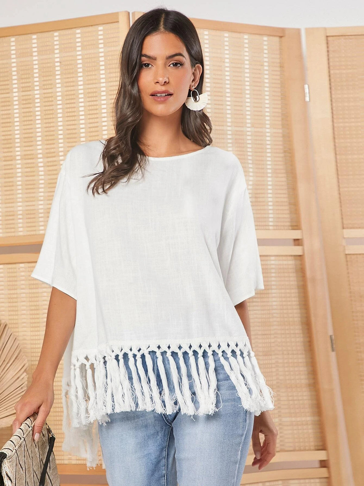 EMERY ROSE Solid Fringe Hem Blouse