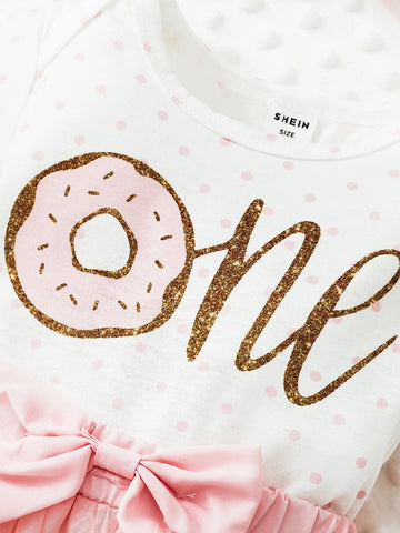 Baby Polka Dot Letter Graphic Bodysuit & Bow Front Mesh Skirt & Headband