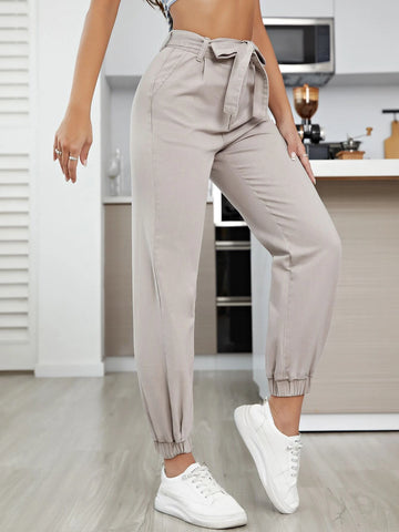 Slant Pocket Belted Jogger Jeans