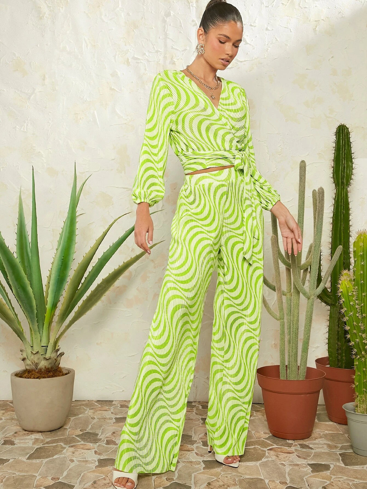 VCAY Allover Print Lantern Sleeve Knot Hem Crop Top & Wide Leg Pants