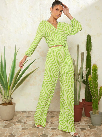 VCAY Allover Print Lantern Sleeve Knot Hem Crop Top & Wide Leg Pants