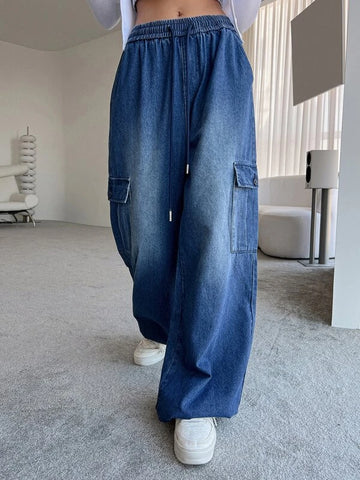DAZY Elastic Waist Flap Pocket Cargo Jeans