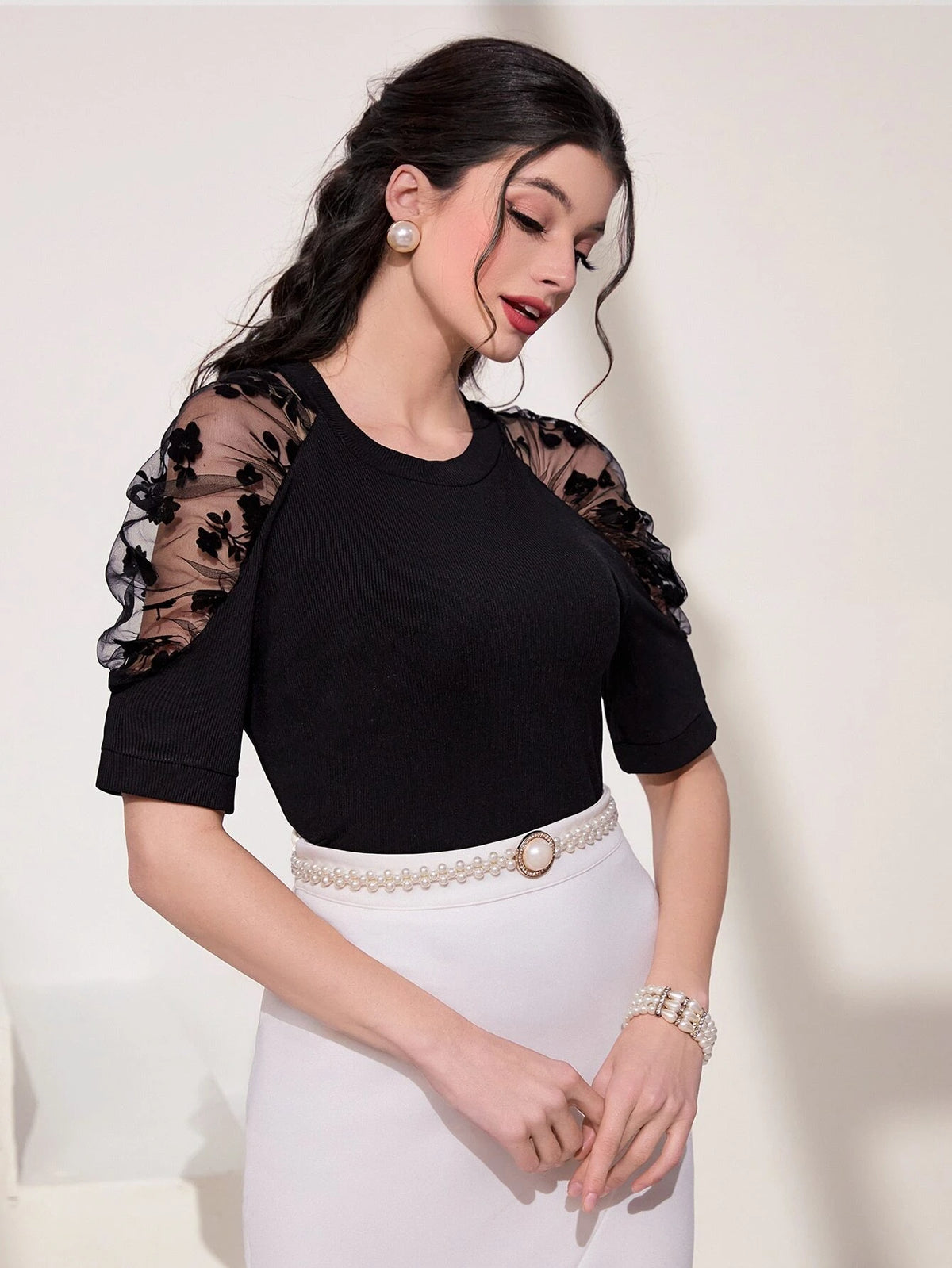 Contrast Mesh Raglan Sleeve Tee