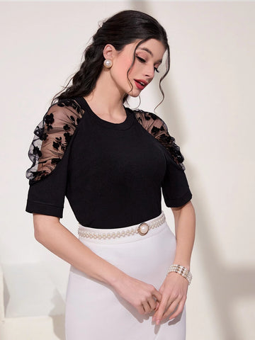 Contrast Mesh Raglan Sleeve Tee