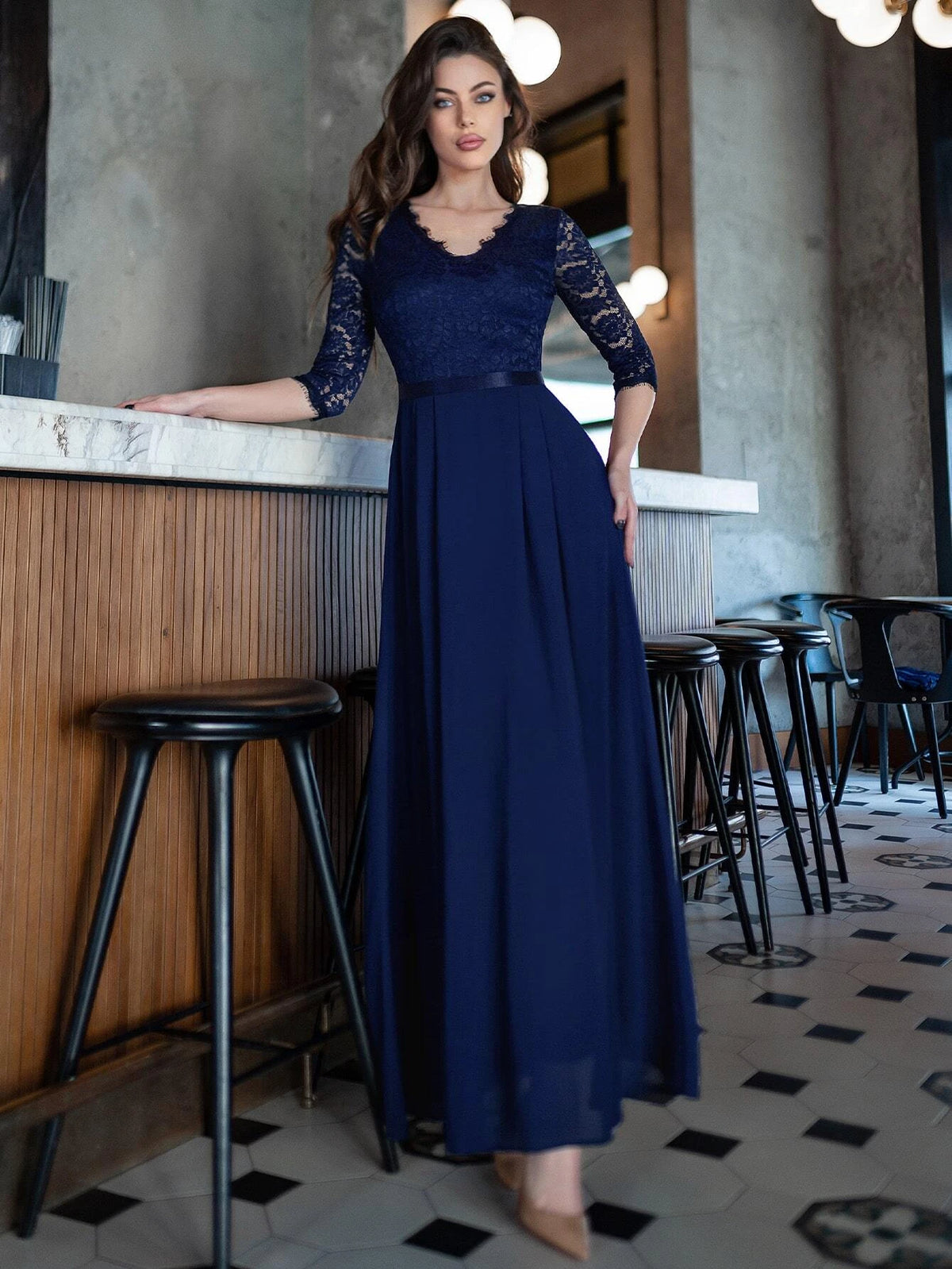 MIUSOL Contrast Lace V Neck Dress