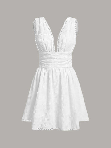 VCAY Plunging Neck Lace Trim Ruched Waist Dress