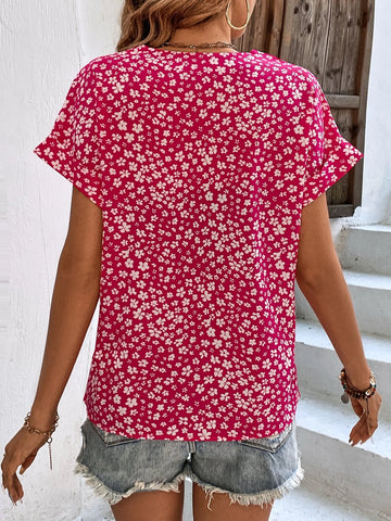 EMERY ROSE Ditsy Floral Print Batwing Sleeve Blouse