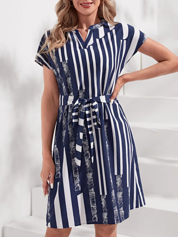 EMERY ROSE Striped Print Belted Dress