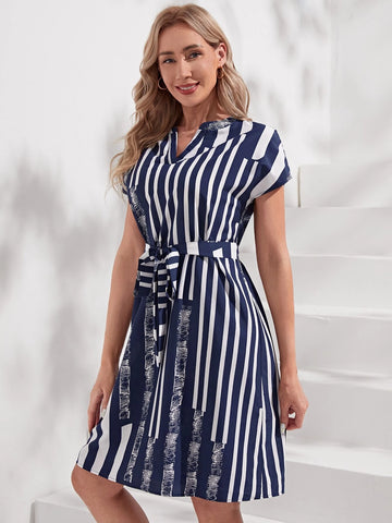 EMERY ROSE Striped Print Belted Dress