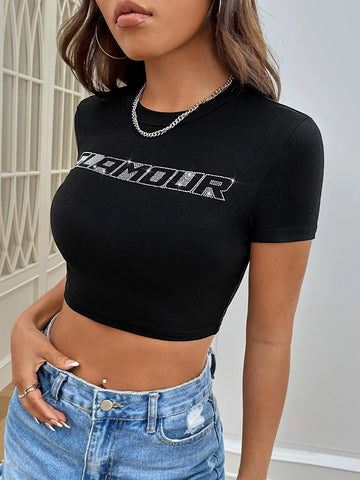 EZwear Letter Graphic Crop Tee