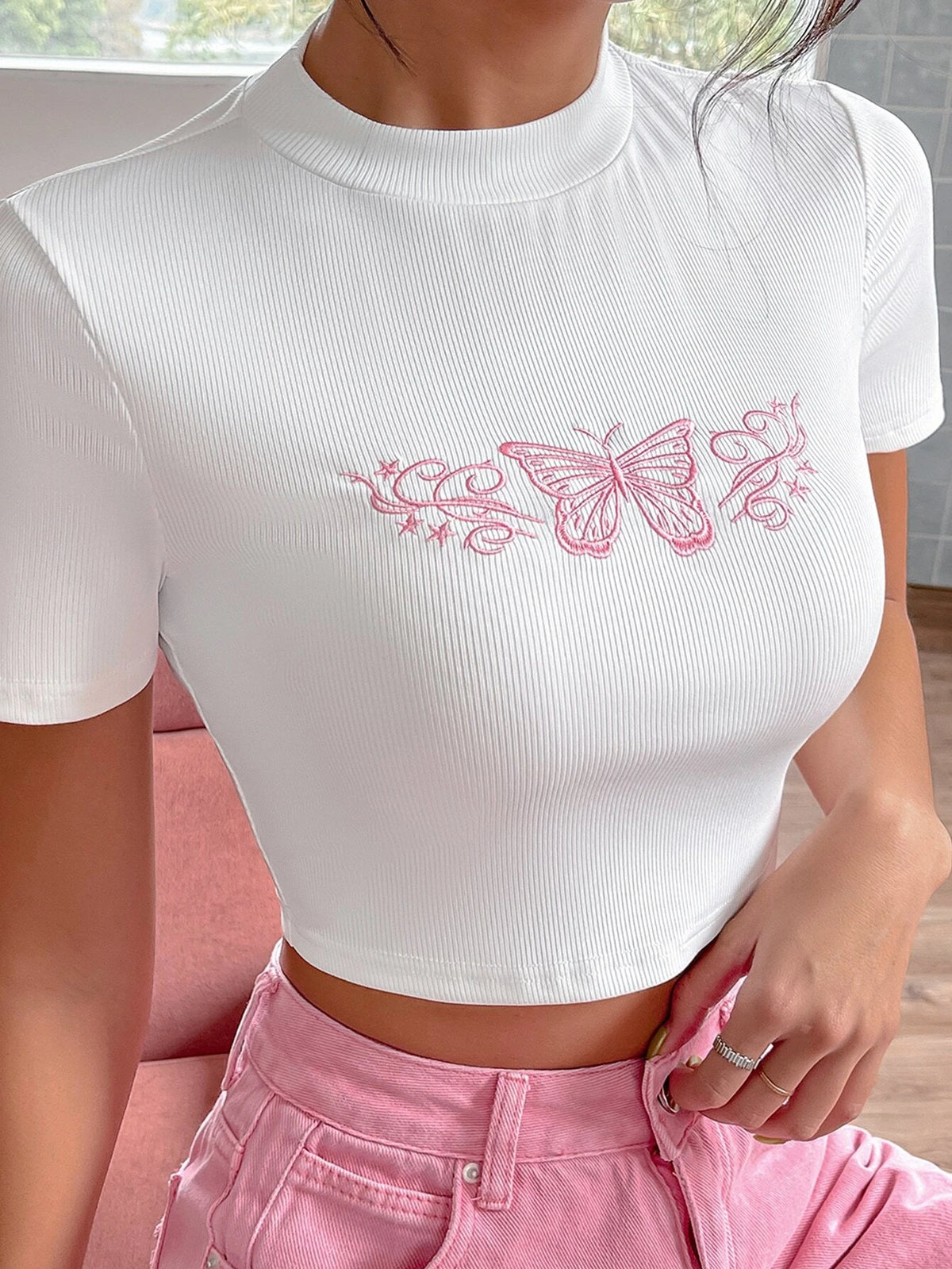 Embroidery Butterfly Print Mock Neck Crop Tee
