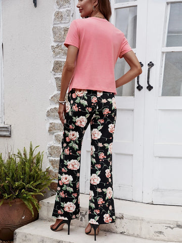 Solid Tee & Floral Print Pants