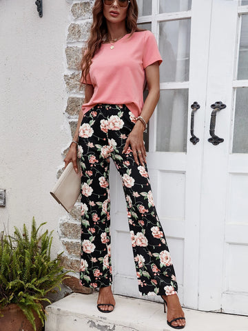 Solid Tee & Floral Print Pants