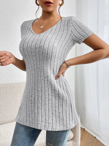 Unity Solid Split Hem Tee