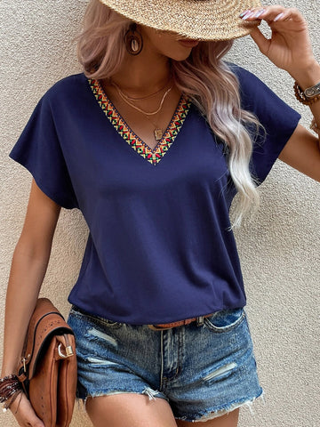 EMERY ROSE Contrast Trim Batwing Sleeve Tee