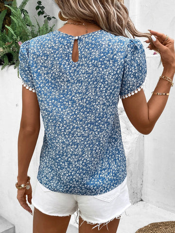 EMERY ROSE Ditsy Floral Print Petal Sleeve Blouse