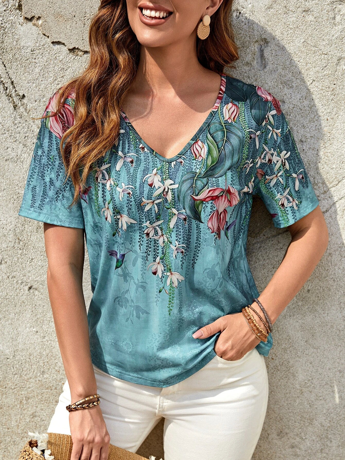 EMERY ROSE Floral Print V Neck Tee