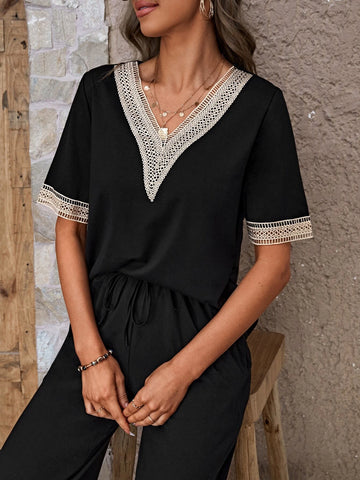 Contrast Applique Tee & Tie Front Pants