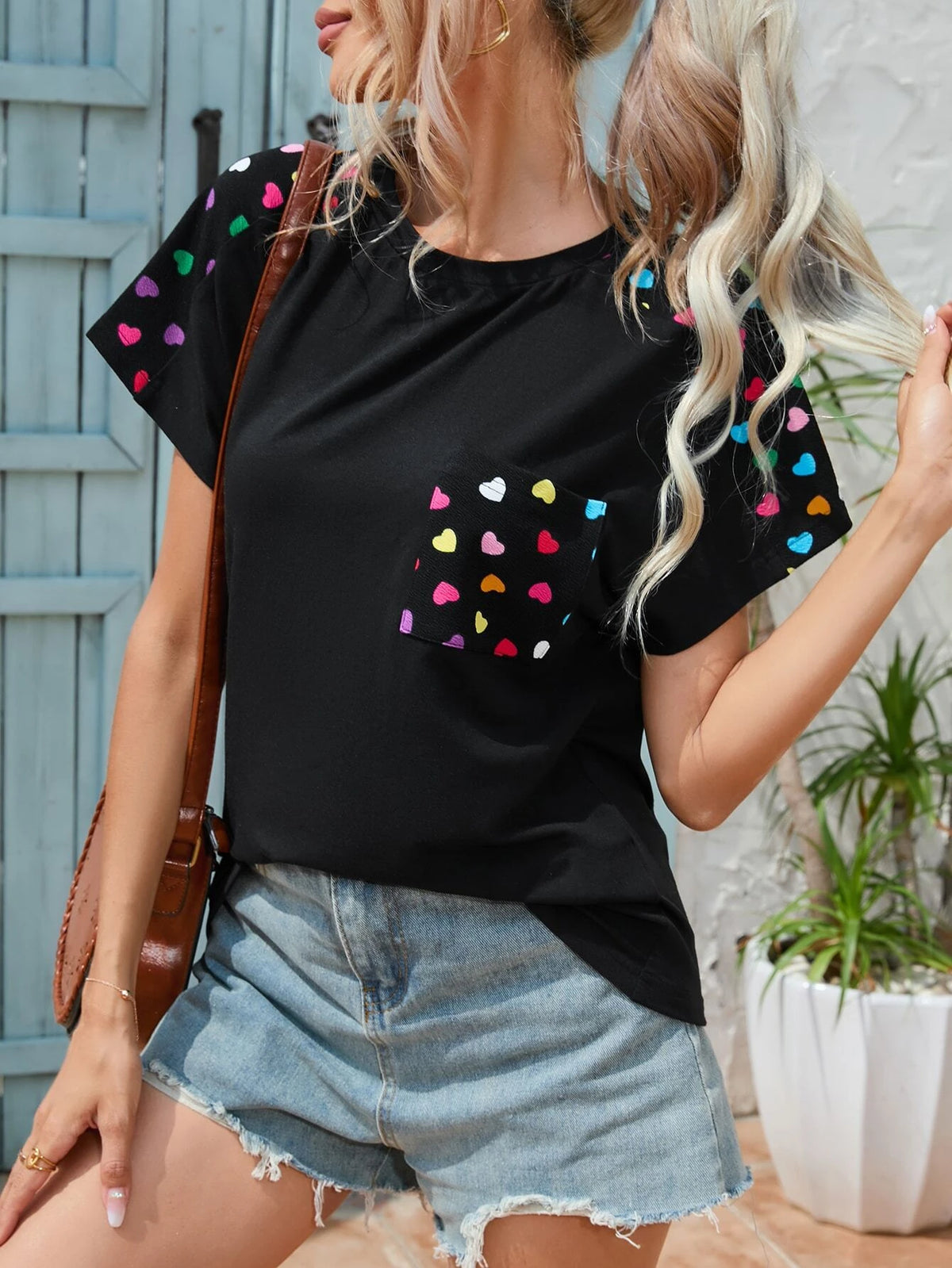 EMERY ROSE Heart Print Pocket Patched Tee