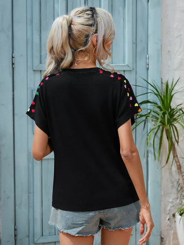 EMERY ROSE Heart Print Pocket Patched Tee