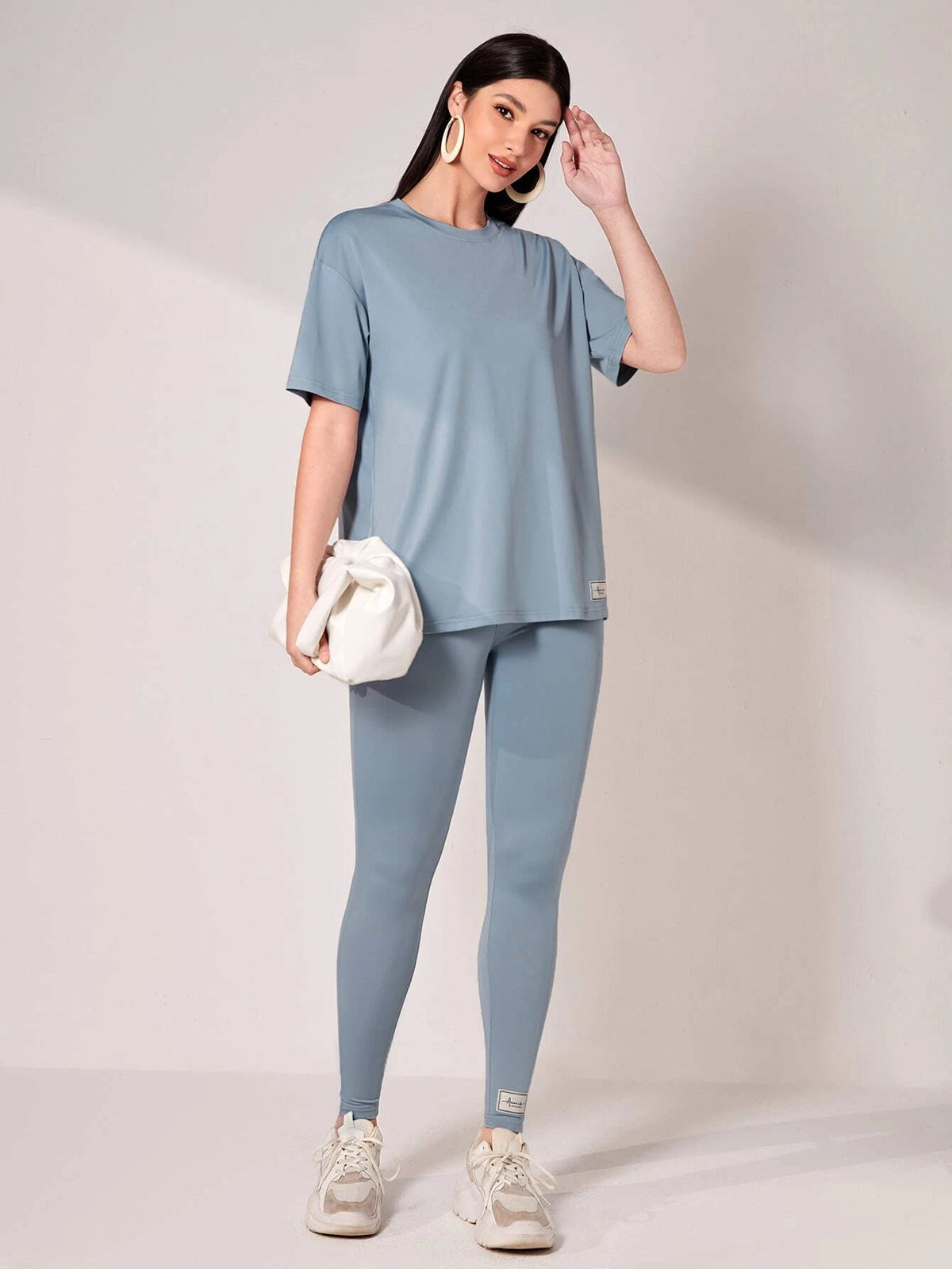 Solid Drop Shoulder Tee & Letter Patched Detail Leggings