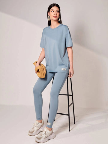 Solid Drop Shoulder Tee & Letter Patched Detail Leggings