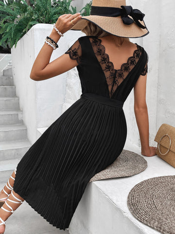 Contrast Lace Pleated Hem Dress