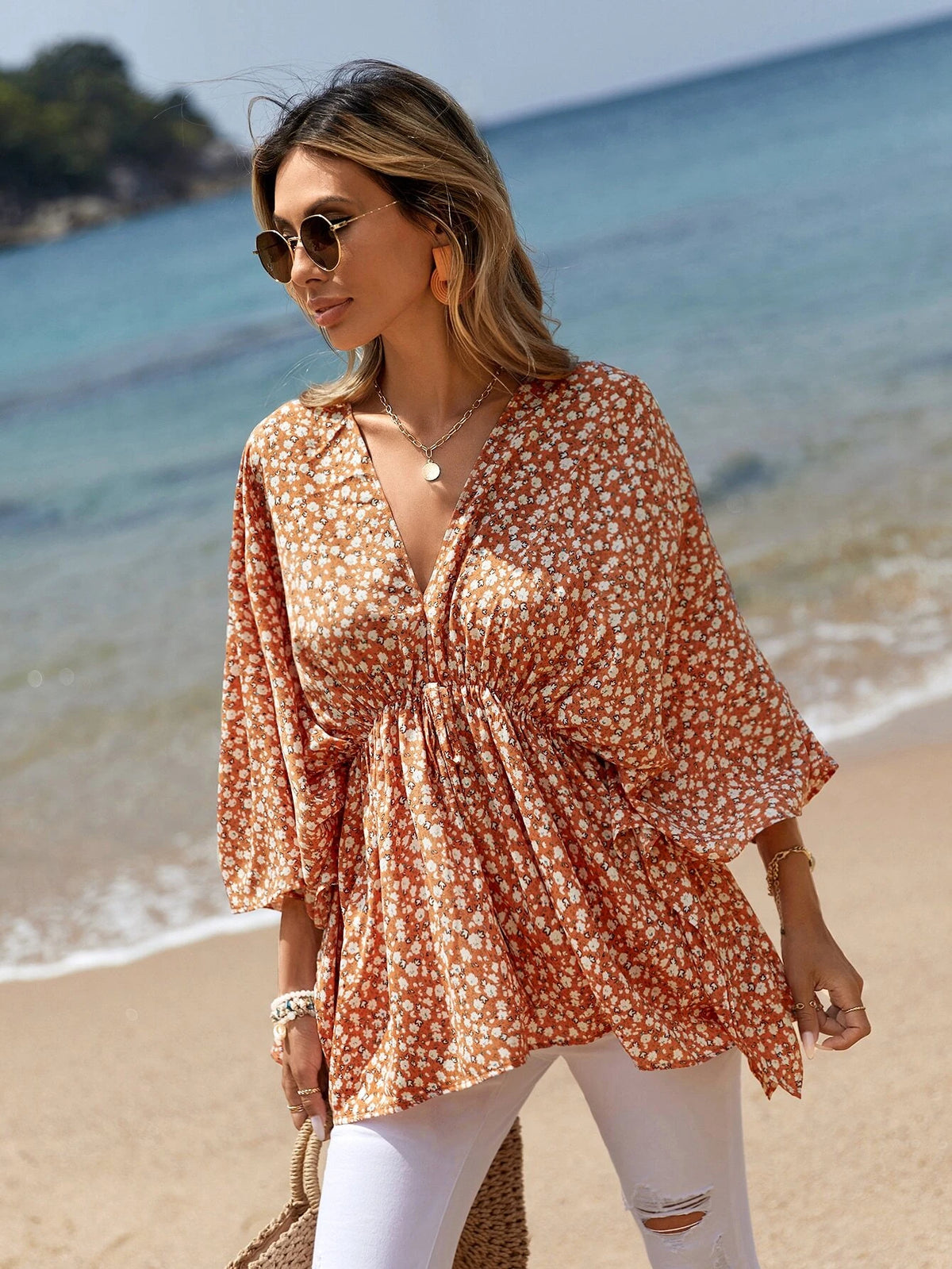 EMERY ROSE Ditsy Floral Batwing Sleeve Peplum Blouse