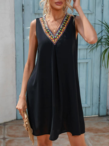 EMERY ROSE Contrast Geo Tape V Neck Dress