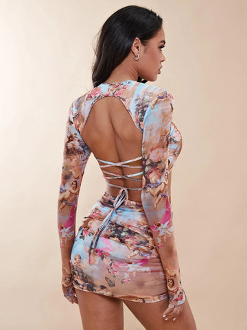 Figure Graphic Crop Top & Ruched Bodycon Skirt Without Belt