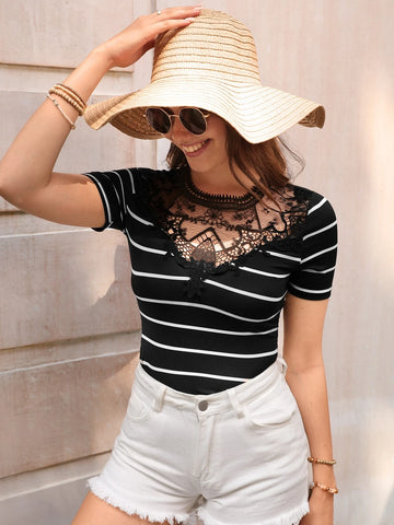 EMERY ROSE Striped Contrast Lace Tee