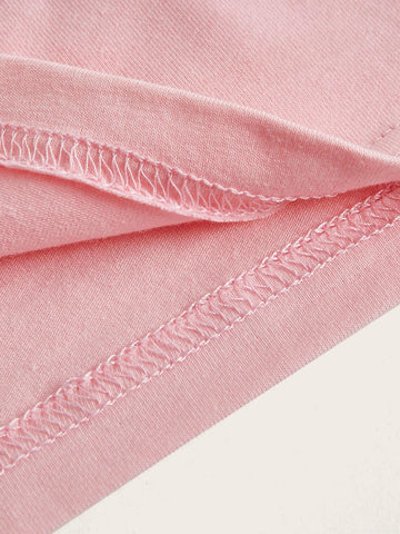 ICON Heart & Letter Graphic Contrast Binding Crop Tee