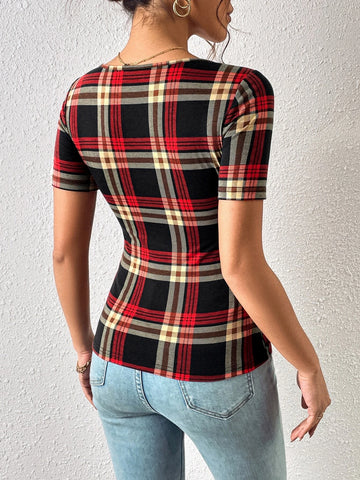 EMERY ROSE Plaid Print Square Neck Tee