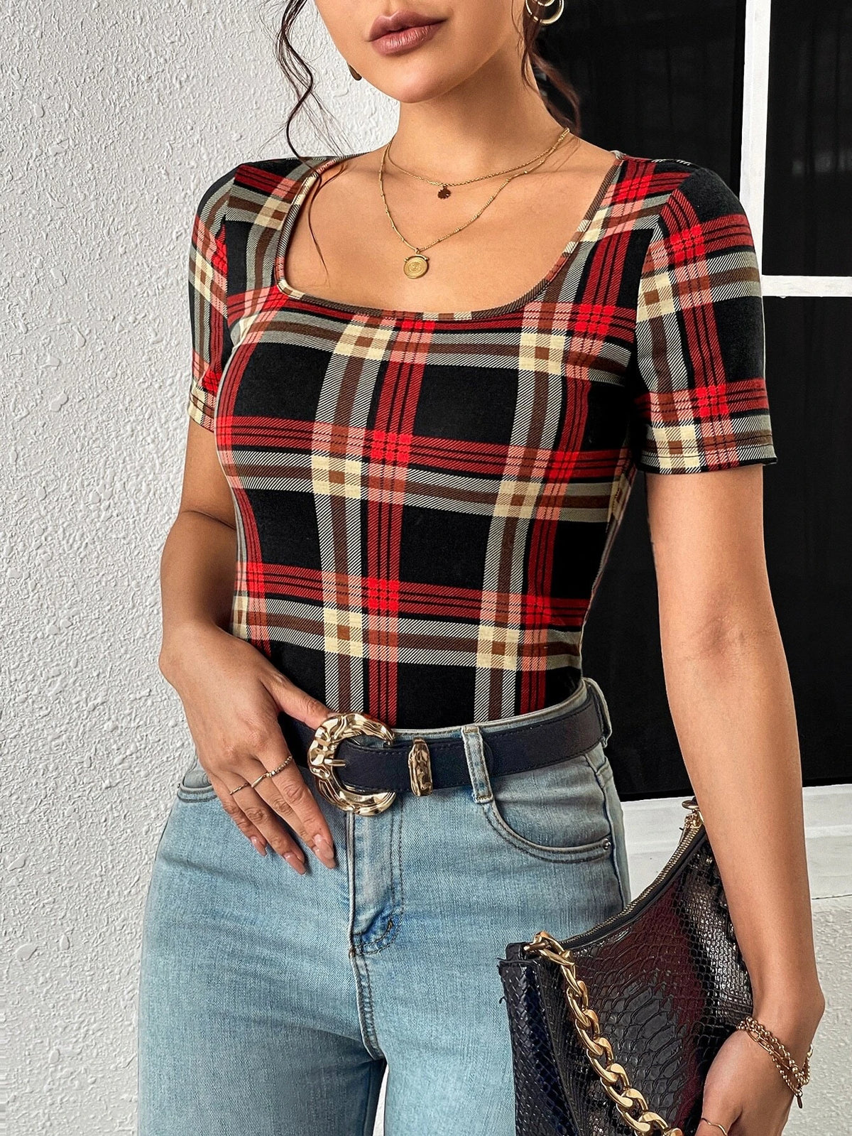 EMERY ROSE Plaid Print Square Neck Tee