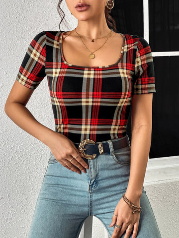 EMERY ROSE Plaid Print Square Neck Tee