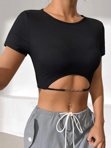 EZwear Chain Detail Cut Out Front Crop Tee